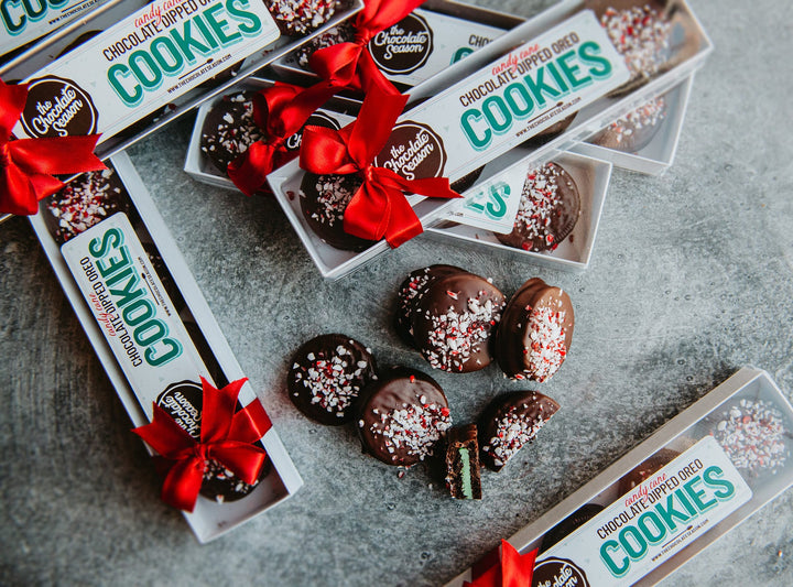 Candy Cane Chocolate Dipped Oreos - TCS
