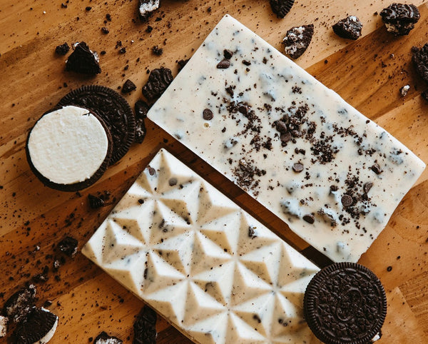 Premium Cookies n' Cream Chocolate Bar - TCS